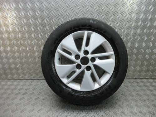 2013 toyota auris - 2013,