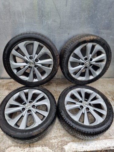 Toyota auris alloys wheel set - toyota,